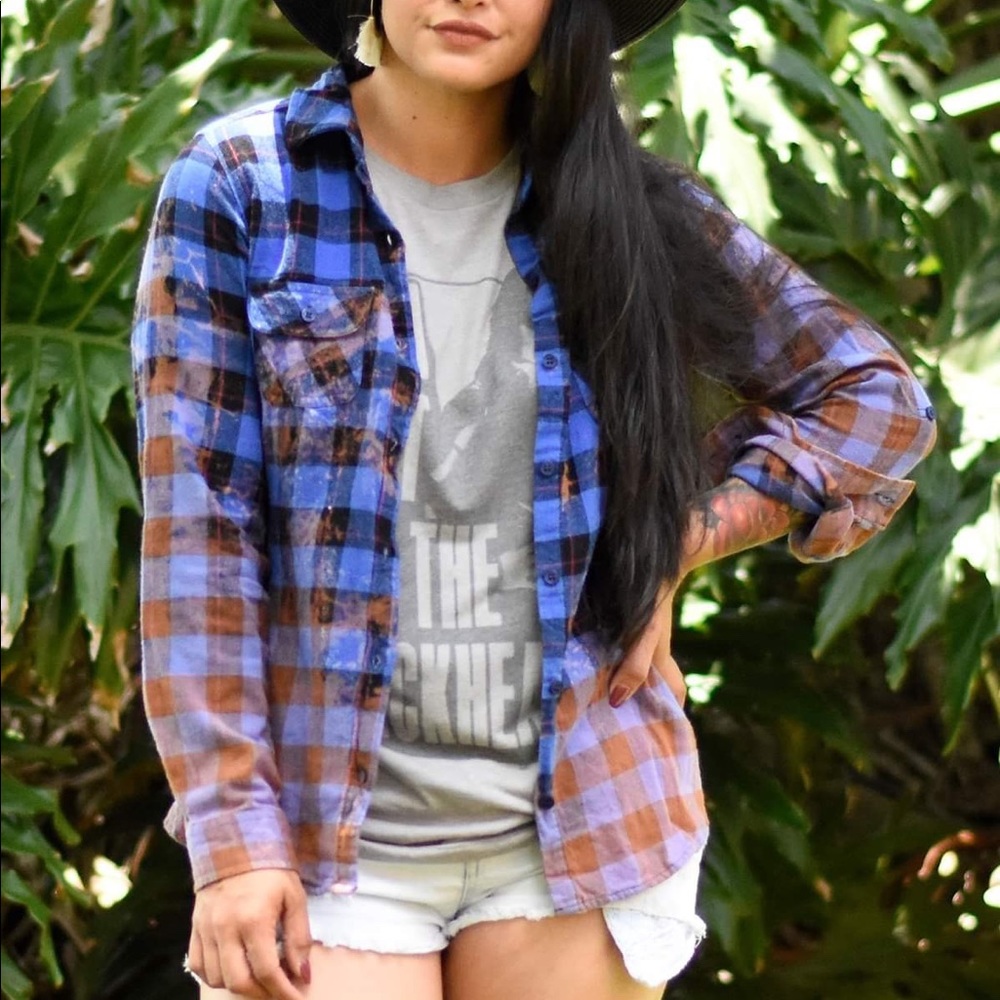 Blue Distressed Flannel - Picture 2 of 3